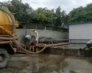汝阳抽化粪池自动清理的方法